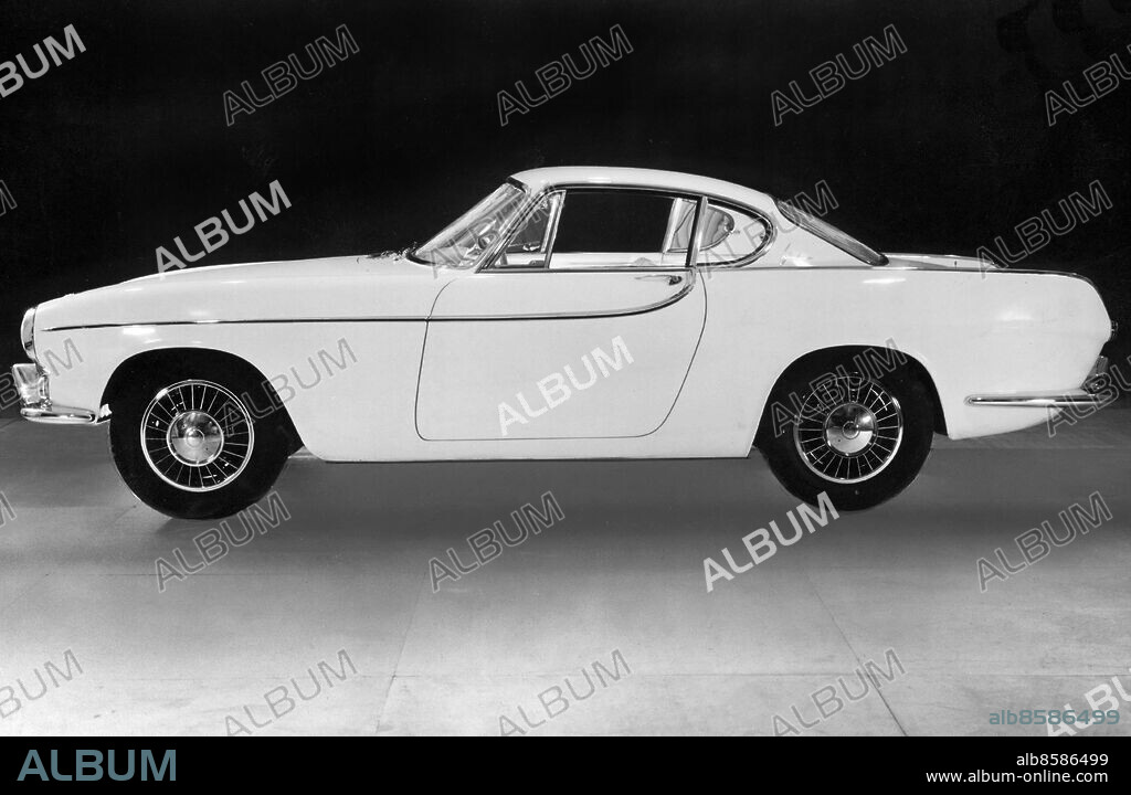1963-10-25. Volvo P1800. Volvos nya sportvagn. Prototyp fotograferad i maj 1959.. Foto: Volvo / Expressen / TT / Kod: 192. ** AFTONBLADET OUT **.