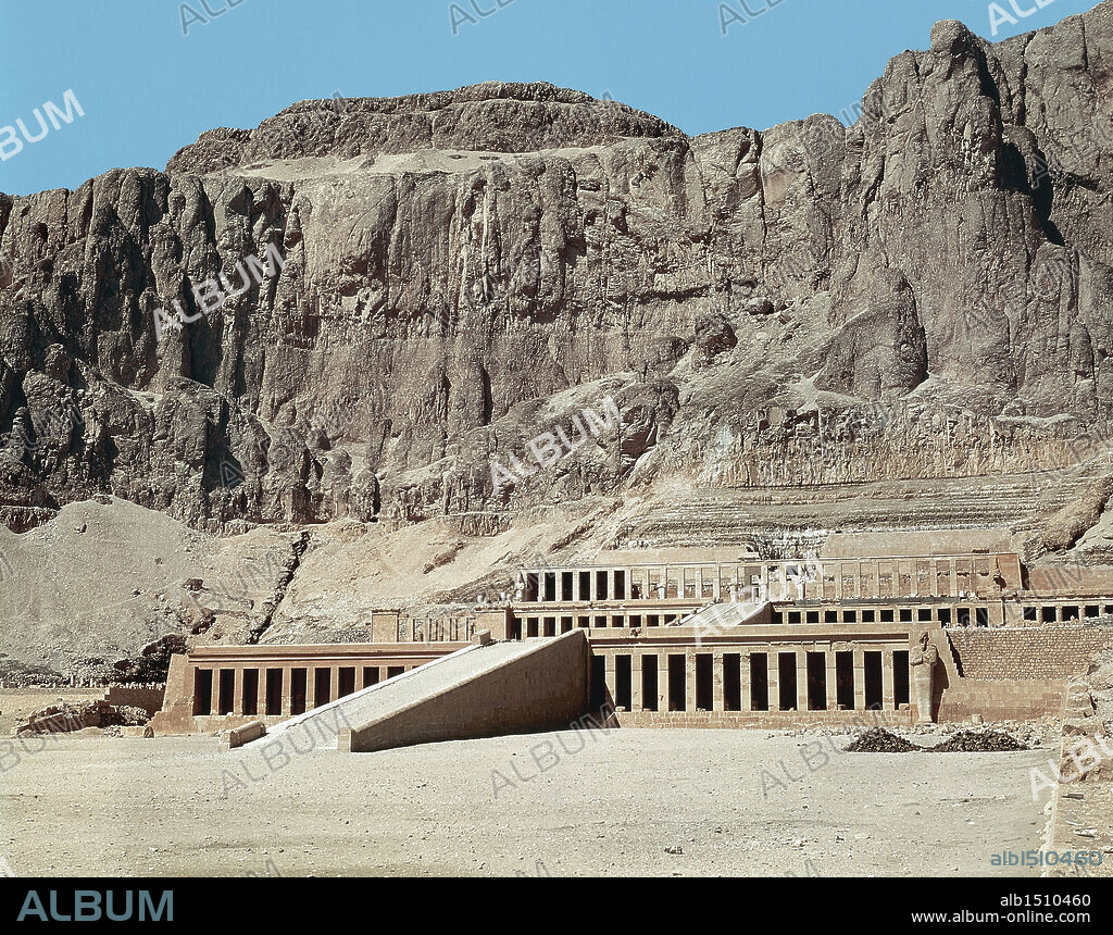 Egypt - Thebes - Deir el-Bahari. Queen Hatshepsut's Temple, dedicated to the Goddess Hathor, work of the architect Senmut. Dynasty XVIII.