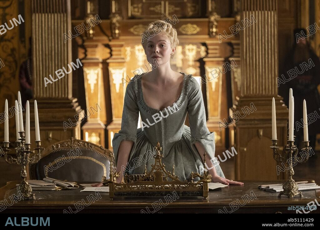 ELLE FANNING en THE GREAT, 2020. Copyright Thruline Entertainment/Echo Lake Entertainment/Macgowan Films/Media Rights Capital (MRC).