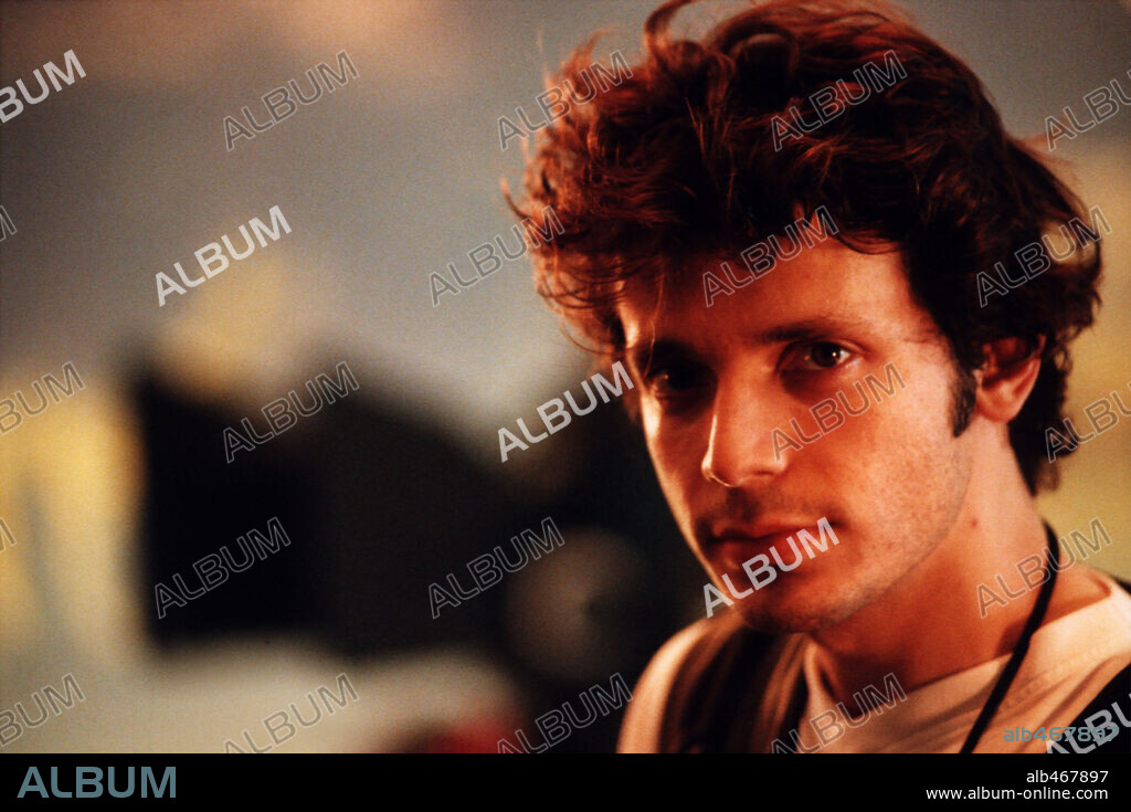 DANIEL BURMAN in EVERY STEWARDESS GOES TO HEAVEN, 2002 (TODAS LAS AZAFATAS VAN AL CIELO), directed by DANIEL BURMAN. Copyright PATAGONIK FILM GROUP/BDCINE/WANDA FILM.