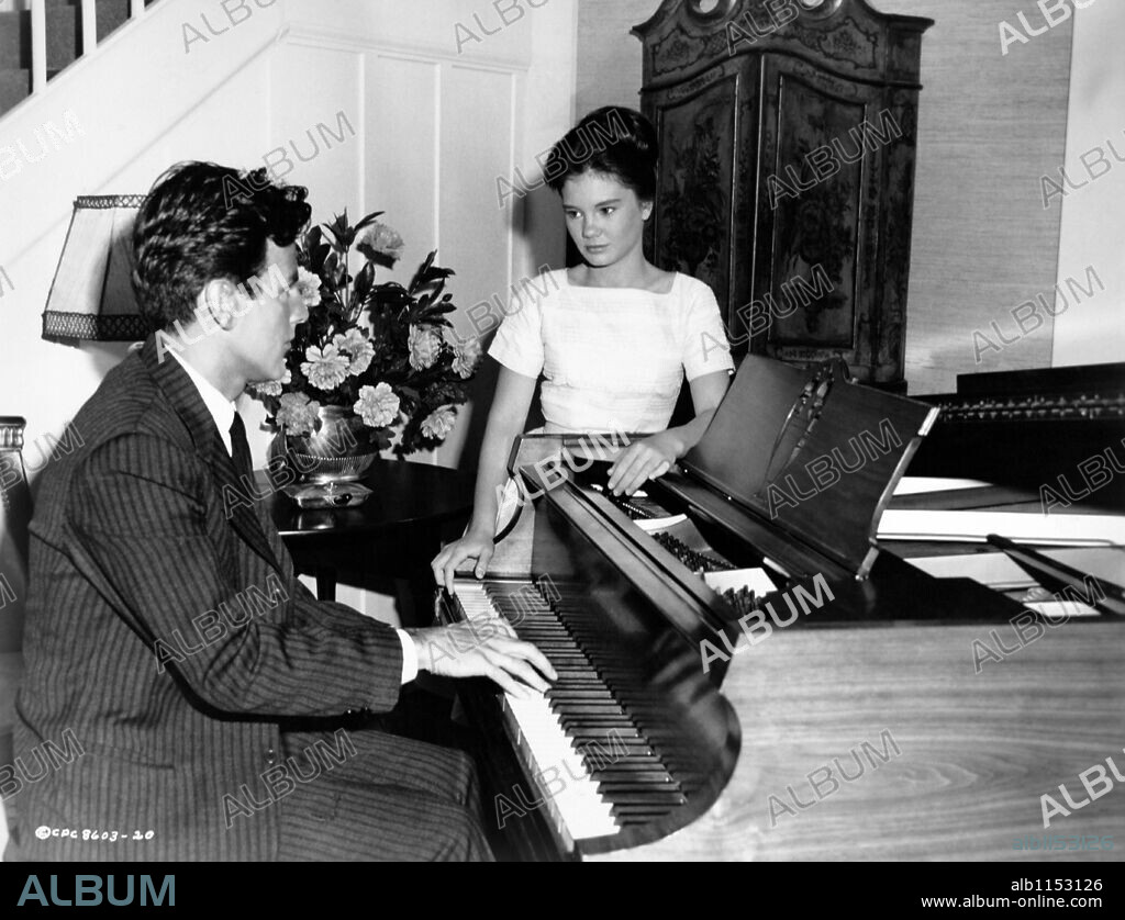 ANNETTE GORMAN and MAXIMILIAN SCHELL in FIVE FINGER EXERCISE, 1962, directed by DANIEL MANN. Copyright COLUMBIA PICTURES.