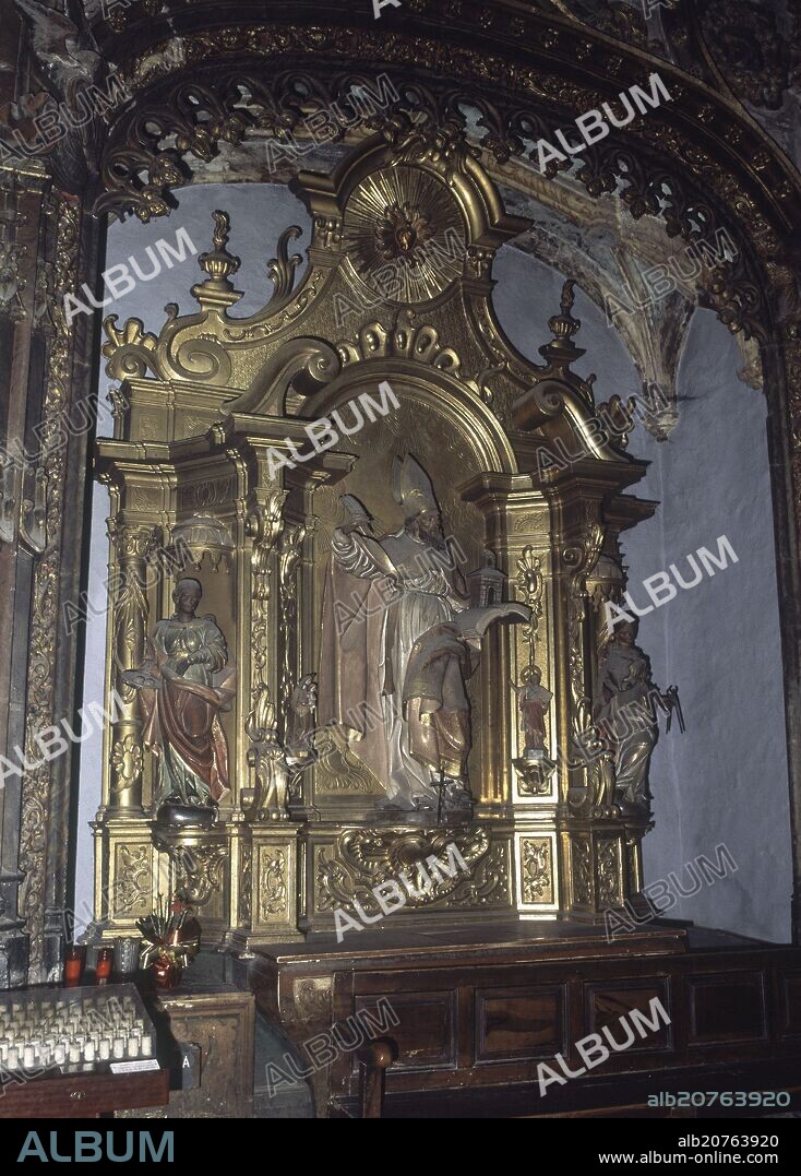 RETABLO CON LAS ESCULTURA DE SAN AGUSTIN STA AGUEDA Y STA APOLONIA.