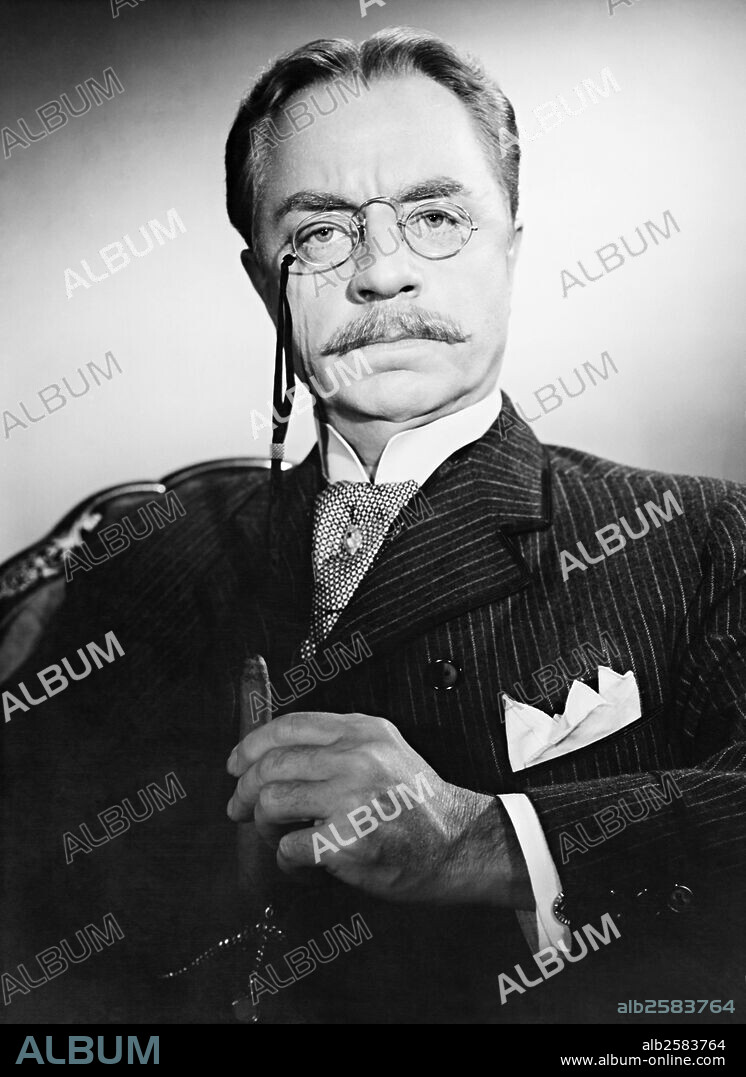 WILLIAM POWELL en VIVIR CON PAPÁ, 1947 (LIFE WITH FATHER), dirigida por MICHAEL CURTIZ. Copyright WARNER BROTHERS.