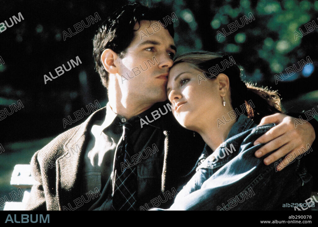JENNIFER ANISTON y PAUL RUDD en MUCHO MÁS QUE AMIGOS, 1998 (THE OBJECT OF MY AFFECTION), dirigida por NICHOLAS HYTNER. Copyright 20TH CENTURY FOX.