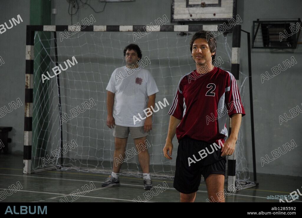 ADRIAN SUAR en UN NOVIO PARA MI MUJER, 2008, dirigida por JUAN TARATUTO. Copyright PATAGONIK FILM GROUP.