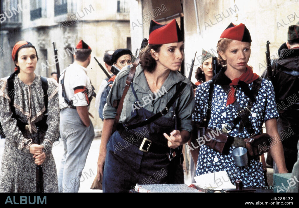 ANA BELEN, ARIADNA GIL and VICTORIA ABRIL in FREEDOMFIGHTERS, 1996 (LIBERTARIAS), directed by VICENTE ARANDA. Copyright SOGETEL/LOLAFILMS.