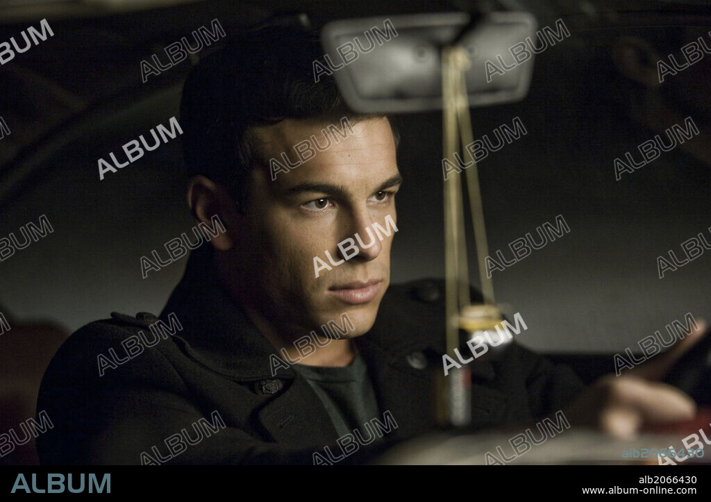 MARIO CASAS in I WANT YOU, 2012 (TENGO GANAS DE TI), directed by FERNANDO GONZALEZ MOLINA. Copyright ANTENA 3 FILMS/ZETA AUDIOVISUAL.