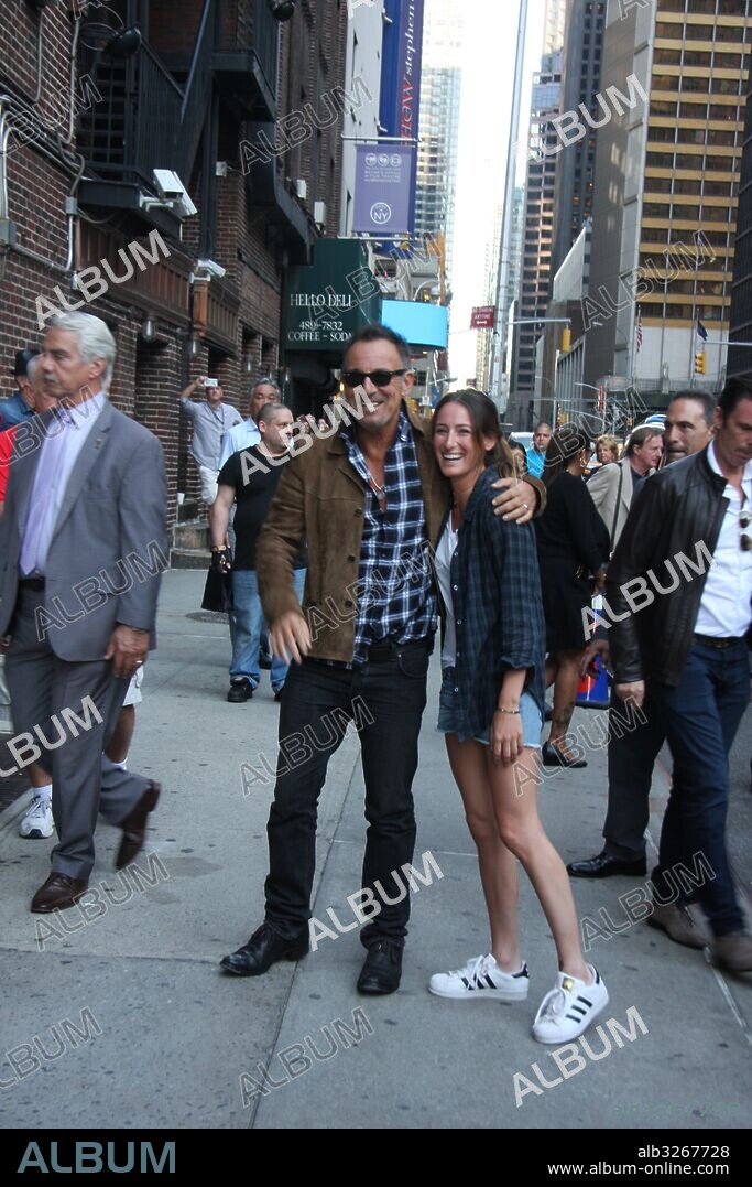 September 22, 2016 - New York, New York, U.S. - Bruce Springsteen With His Daughter Jessica Springsteen Arriving At The CBS Late Show With Stephen Colbert On Thursday September 22nd 2016 In N.Y.C.. 2016. 22/09/2016