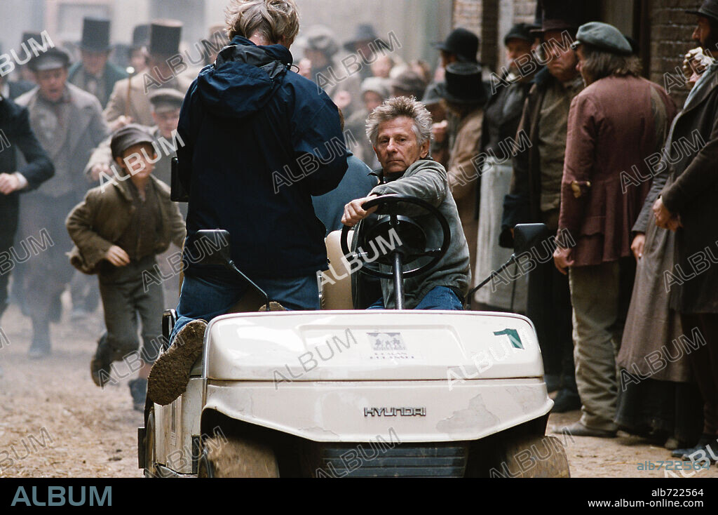 BARNEY CLARK, PAWEL EDELMAN and ROMAN POLANSKI in OLIVER TWIST, 2005, directed by ROMAN POLANSKI. Copyright OLIVER TWIST PRODUCTIONS LLP / FERRANDIS, GUY.