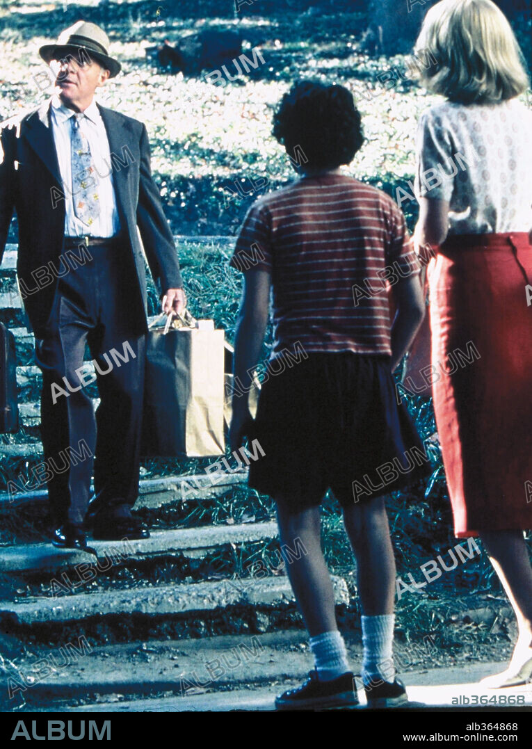 ANTHONY HOPKINS, ANTON YELCHIN und HOPE DAVIS in HEARTS IN ATLANTIS, 2001, unter der Regie von SCOTT HICKS. Copyright CASTLE ROCK ENTERTAINMENT/NPV ENTERTAINMENT/VILLAGE ROADSHOW.