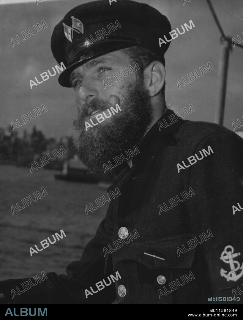 ***** Mate: Maurice *****, of Sussex, an ***** man, sports one of the best and curliest ***** seen in Sydney for many a day. He is the bosun's mate on the New Australia which arrived in Sydney today. December 18, 1950.