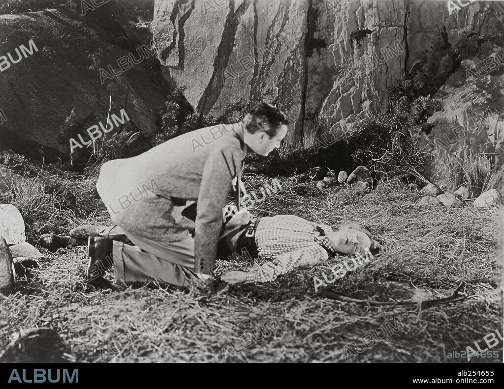 ROBERT YOUNG in THEY WON'T BELIEVE ME, 1947, directed by IRVING PICHEL. Copyright RKO.