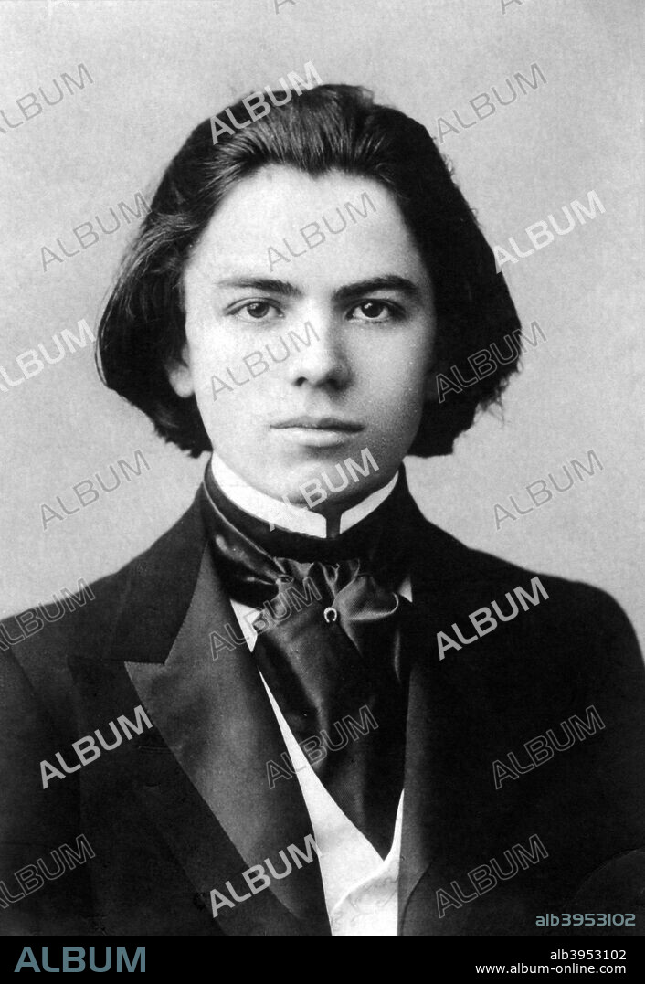 Jan Kubelik (1880-1940), Czech violinist and composer, 1903.