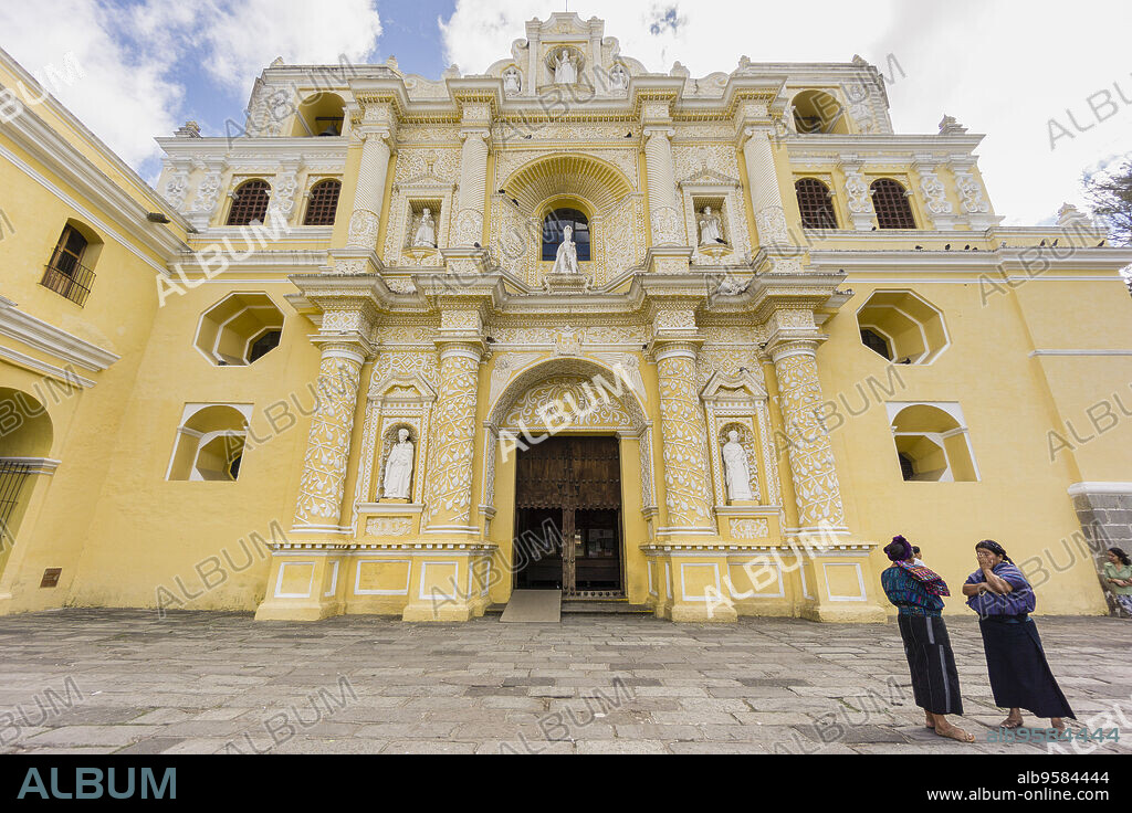iglesia del convento de la Merced, Ultrabarroco guatemalteco, siglo XVI, Antigua Guatemala, departamento de Sacatepéquez, Guatemala, Central America.