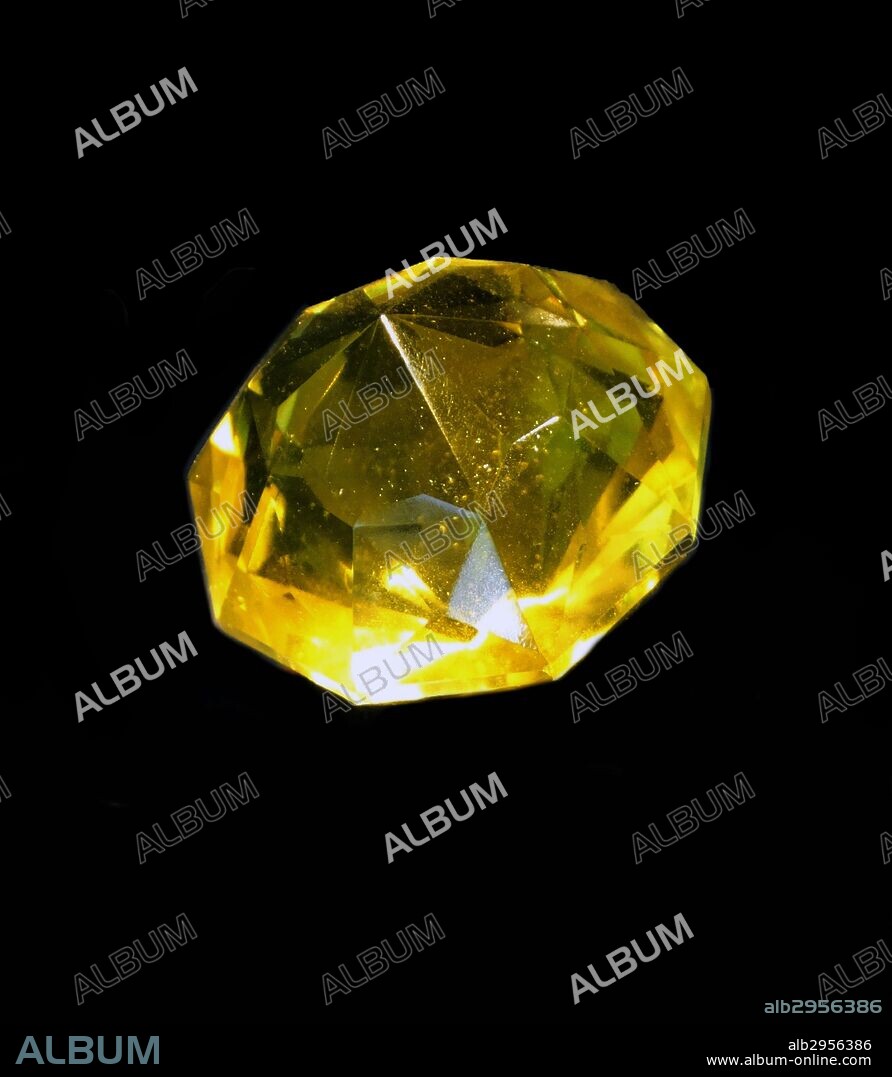 Glass replica of the Yellow Florentine Diamond. The Florentine Diamond is a lost diamond of Indian origin measured at 137.37 Carats. Dated 2014.