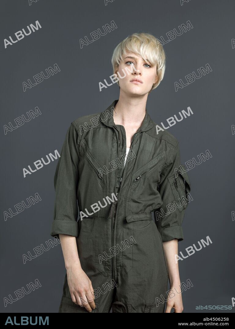 MACKENZIE DAVIS in HALT AND CATCH FIRE, 2014, directed by CHRISTOPHER C. ROGERS and CHRISTOPHER CANTWELL. Copyright M.G.M.