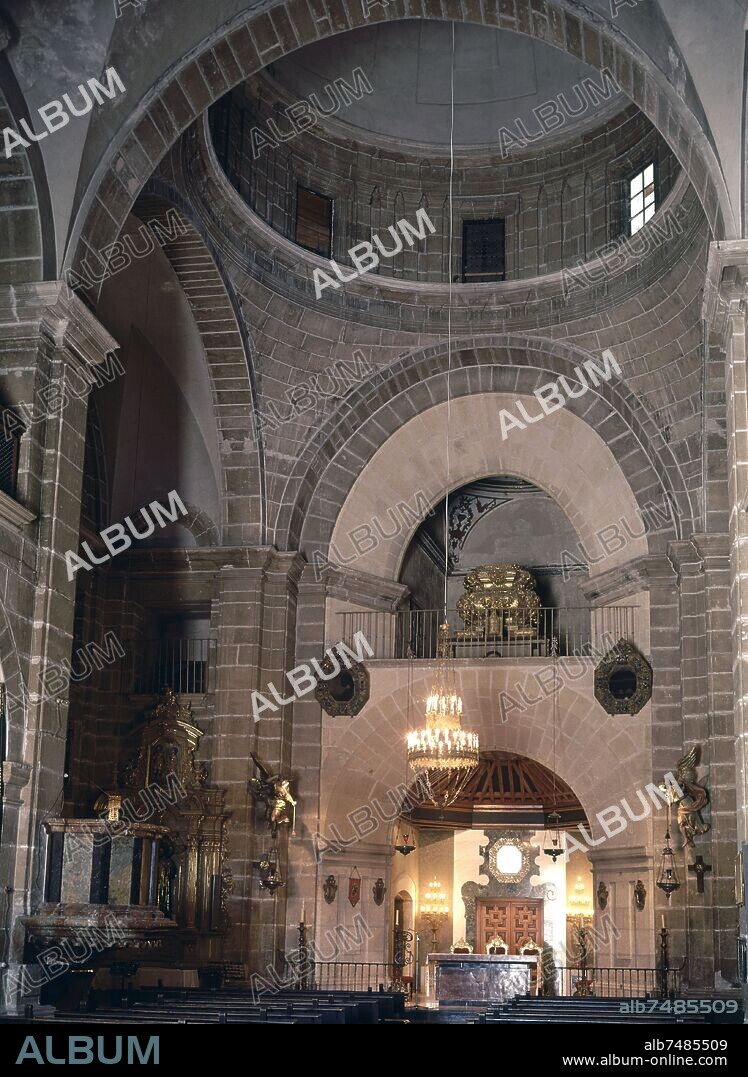FRAY ALBERTO DE LA MADRE DE DIOS (1575-1635). INTERIOR DE LA IGLESIA DE LA SANTA CRUZ REALIZADA EN EL SIGLO XVII.