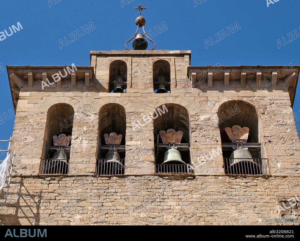 CATEDRAL DE SAN PEDRO  JACA, HUESCA, ARAGON, ESPAÑA.