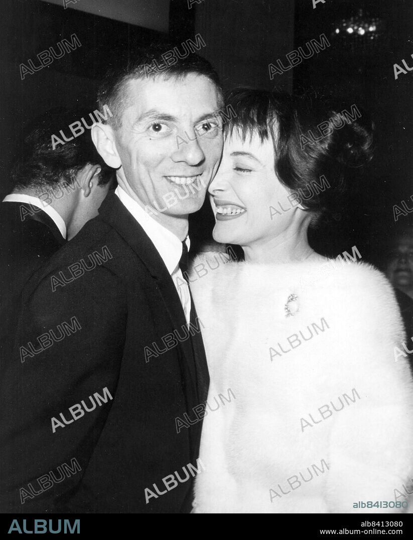 Jan. 11, 2011 - CAROLYN JONES with Aaron Spelling.SUPPLIED BY PHOTOS, INC..CAROLYNJONESRETRO.(Credit Image: © Globe Photos/ZUMA Wire).