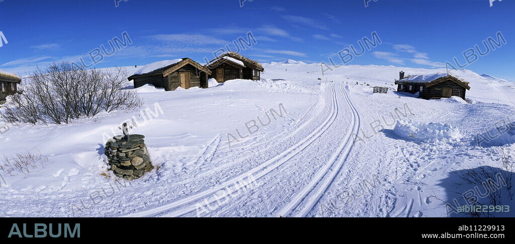 Brekkeseter, hotel and cabins, Hovringen, Rondane National Park, Oppland, Norway, Scandinavia, Europe.