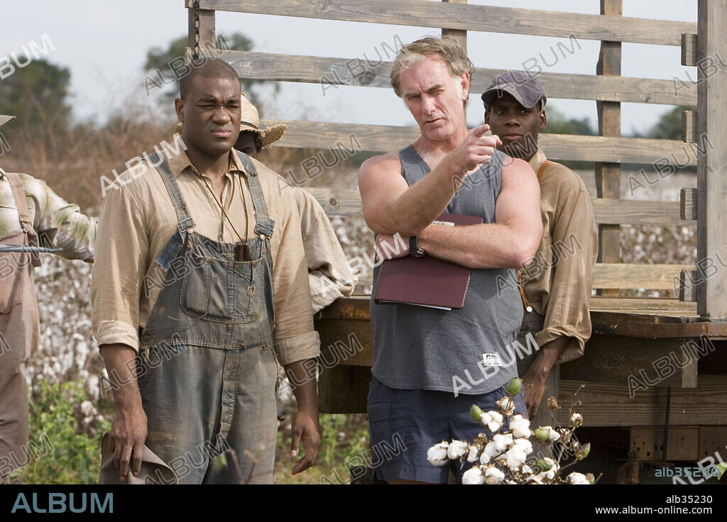 ERIC L. ABRAMS y JOHN SAYLES en HONEYDRIPPER BLUES BAR, 2007 (HONEYDRIPPER), dirigida por JOHN SAYLES. Copyright ANARCHIST'S CONVENTION FILMS/HONEYDRIPPER FILMS.