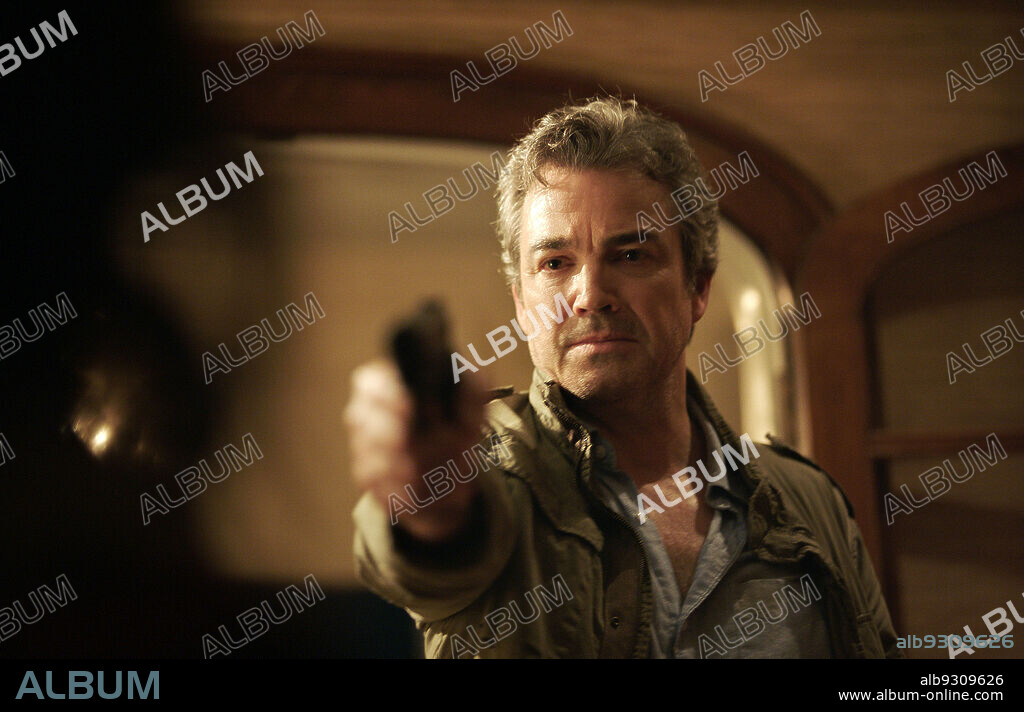 JON TENNEY dans I SEE YOU, 2019, réalisé par ADAM RANDALL. Copyright HEAD GEAR FILMS.