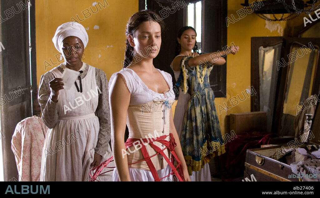 GIOVANNA MEZZOGIORNO en EL AMOR EN LOS TIEMPOS DEL COLERA, 2007 (LOVE IN THE TIME OF CHOLERA), dirigida por MIKE NEWELL. Copyright NEW LINE CINEMA/STONE VILLAGE PICTURES/GROSVENOR PARK MEDIA / DAZA, DANIEL.