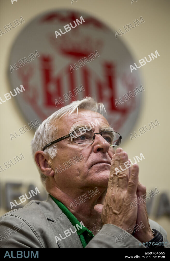 Valencia, 08/09/2015. El alcalde de Valencia, Joan Ribó comparece en rueda de prensa para dar a conocer el programa Valencia Ciutat Refugi. Foto: Mikel Ponce ARCHDC.