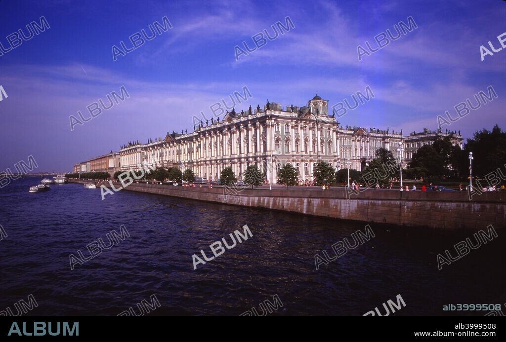Winter Palace and River Neva, Leningrad, 20th century. Official residence of the Russian monarchs 1732 to 1917, was constructed on a monumental scale  intended to reflect the might and power of Imperial Russia. Most notably designed by architect Bartolomeo Rastrelli, in what came to be known as the Elizabethan Baroque style.
