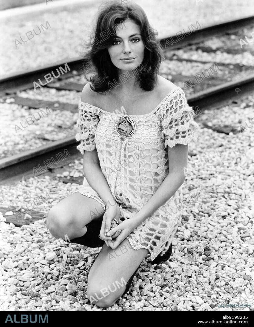 JACQUELINE BISSET in BULLITT, 1968, directed by PETER YATES. Copyright WARNER BROTHERS.