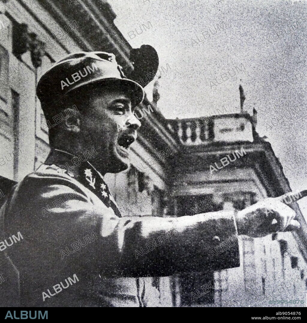 Black and white photo of Engelbert Dollfuss (1892-1934), Chancellor of Austria until his assassination, giving a speech in the Austrian capital.