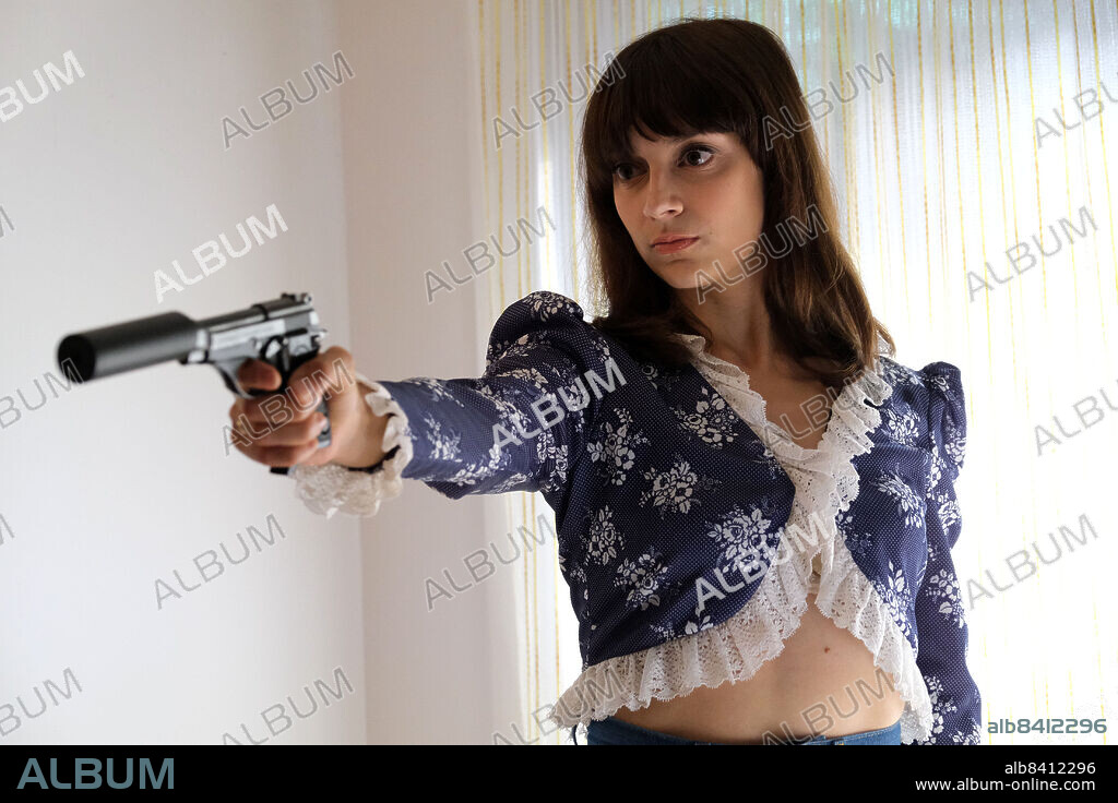 SOPHIE DESMARAIS in HAPPILY MARRIED, 2020 (C'EST COMME ÇA QUE JE T'AIME), directed by JEAN-FRANÇOIS RIVARD and ROBIN AUBERT. Copyright Productions Casablanca.