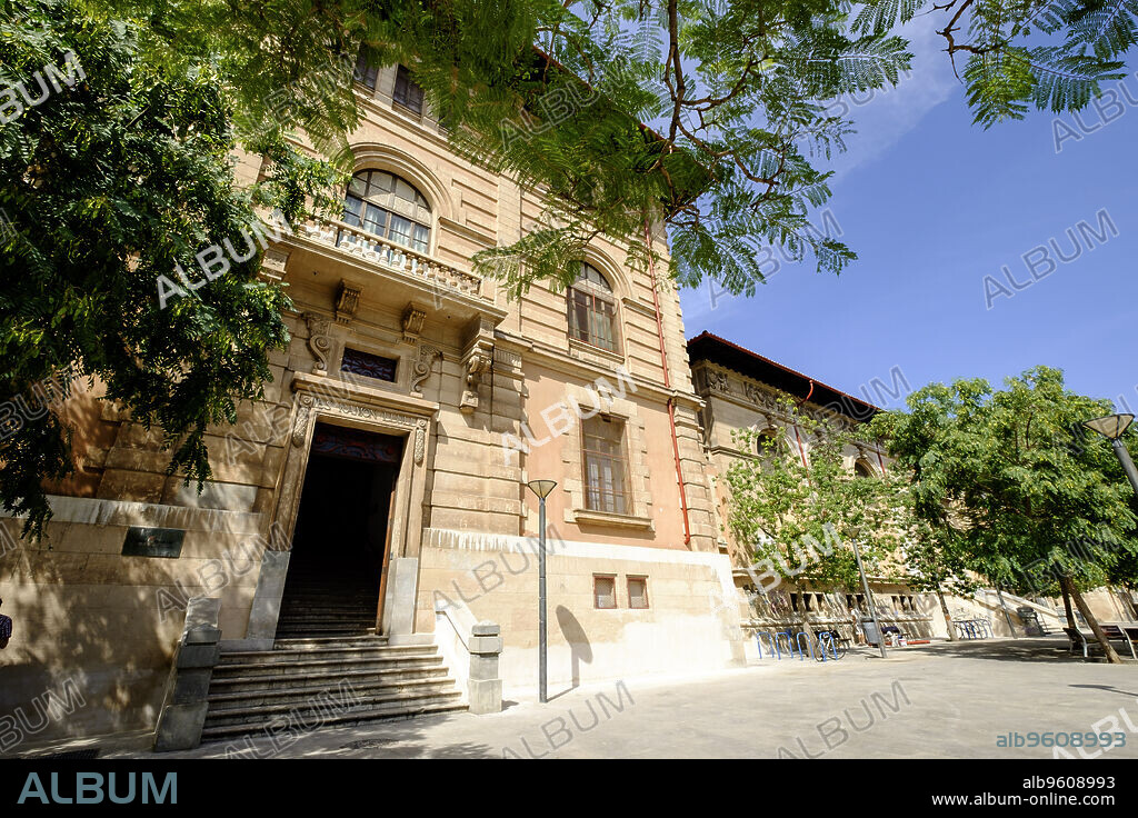 IES Ramon Llull, instituto de educación secundaria, avenida de Portugal, Palma, Mallorca, balearic islands, spain, europe.