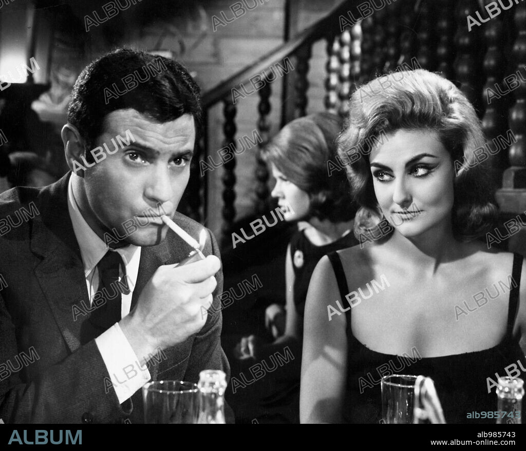 ARTURO FERNANDEZ en EL SALARIO DEL CRIMEN, 1965, dirigida por JULIO BUCHS. Copyright IZARO FILMS.