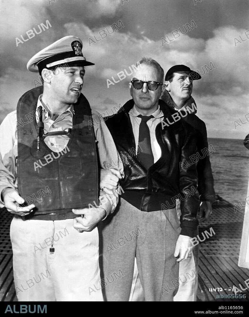 JOHN FARROW and WILLIAM HOLDEN in SUBMARINE COMMAND, 1951, directed by JOHN FARROW. Copyright PARAMOUNT PICTURES.
