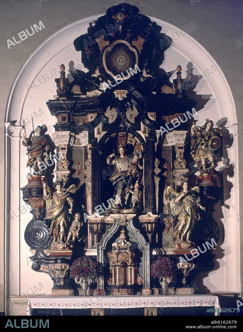 ALONSO GÓMEZ DE SANDOVAL. RETABLO DE MARMOL-VIRGEN Y NINO.