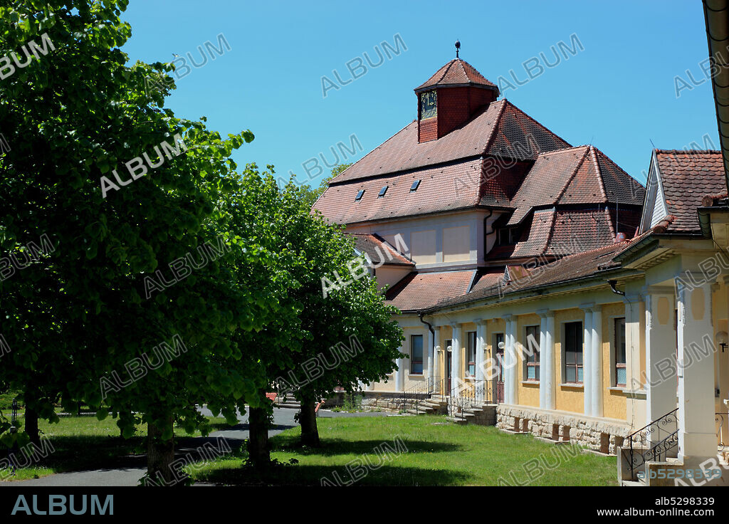 Carbonated Hall (1910) of the historic health resort, terrace Therme in Bad Colberg, place with mineral spring spa treatment, Heldburger country Heldburg, Hildburghausen, Thuringia, Germany  /  Sprudelhalle (1910) der historischen Kuranlage, Terassentherme, Bad Colberg, Ort mit Heilquellenkurbetrieb, Heldburger Land, Heldburg, Landkreis Hildburghausen, Thueringen, Deutschland.