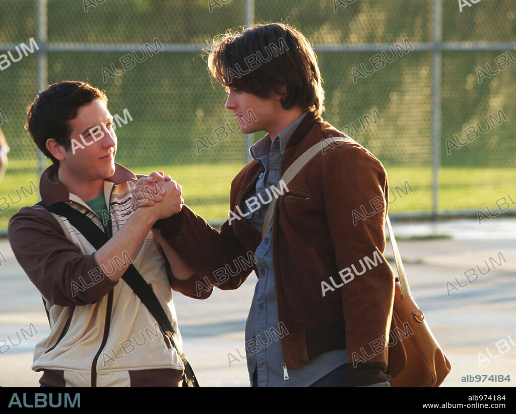 CHRIS MARQUETTE and JUSTIN CHATWIN in THE INVISIBLE, 2007, directed by DAVID S. GOYER. Copyright HOLLYWOOD PICTURES/LIMBO PRODUCTIONS/SPYGLASS ENTERTAINMENT.