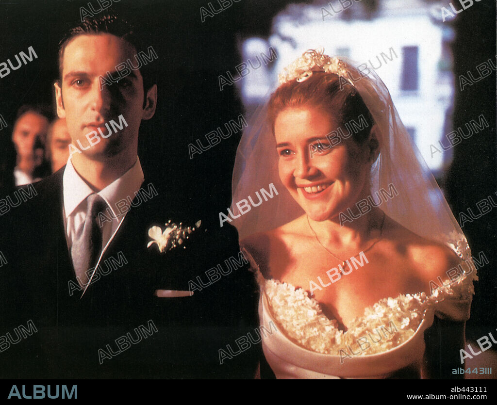 ERNESTO ALTERIO y MARIA PUJALTE en INSOMNIO, 1998, dirigida por CHUS GUTIERREZ. Copyright SOGETEL/BOCABOCA PRODUCCIONES, S.A.