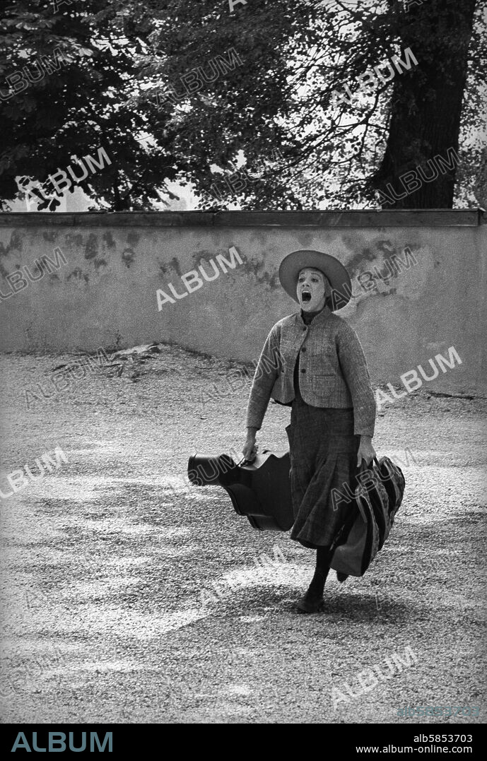 "The Sound of Music" a film about the singing Trapp- family,was directed by Robert Wise.It starred Julie Andrews as Maria Trapp and Christopher Plummer as Baron von Trapp.Julie Andrews as Maria Trapp. Salzburg,1964.