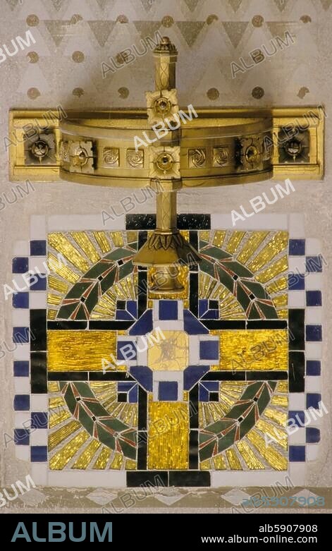 Wien (Österreich), 11. Bezirk, Zentralfriedhof, Karl-Lueger-Gedächtniskirche. (erbaut 1907-1910; Architekt: Max Hegele). Innenansicht: Wandkerzenhalter und Mosaik. Foto, undat.