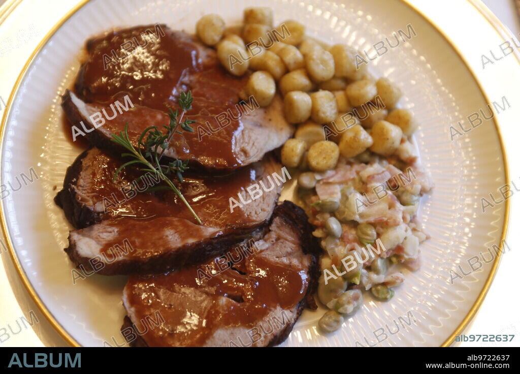Braised lamb leg, typical German dish, photographed at the German embassy Madrid 12/02/2013 Photo Matias Nieto ARCHDC.