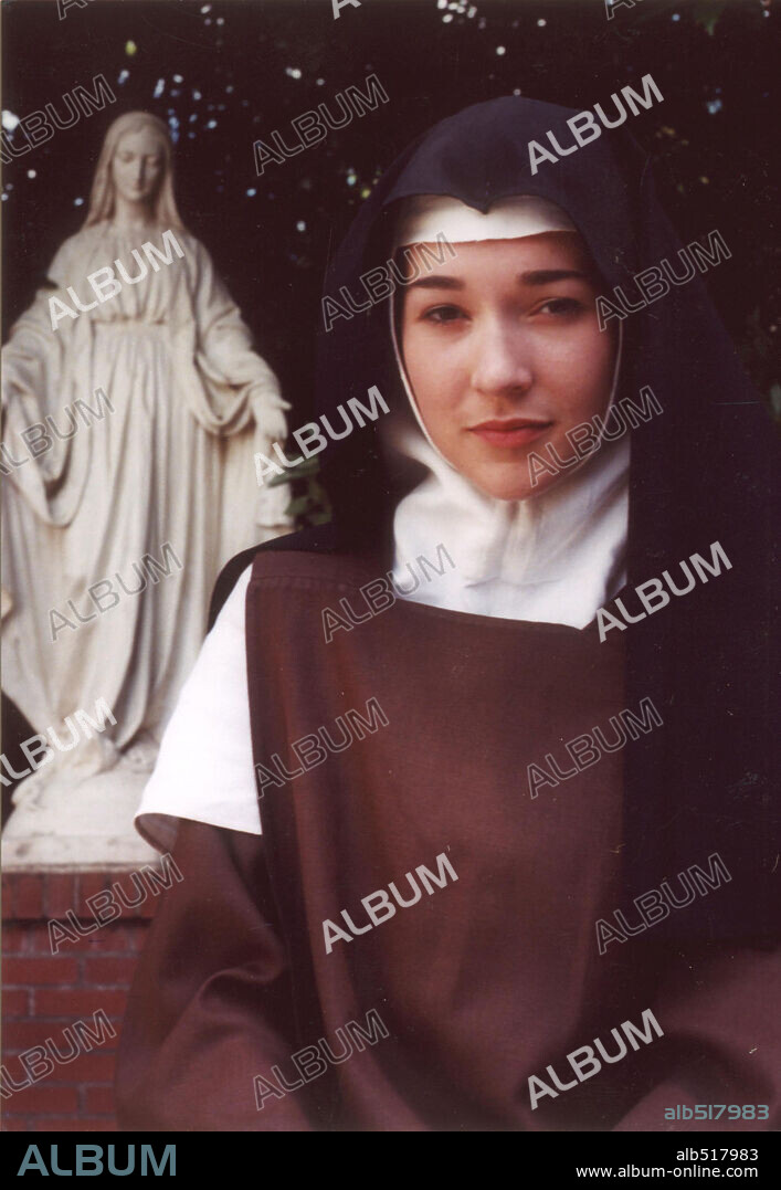 LINDSAY YOUNCE in THERESE: THE STORY OF SAINT THERESE OF LISIEUX, 2004, directed by LEONARDO DEFILIPPIS. Copyright SAINT LUKE PRODUCTIONS.