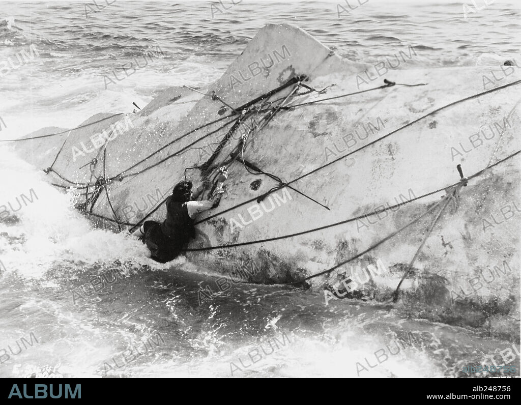 GREGORY PECK in MOBY DICK, 1956, directed by JOHN HUSTON. Copyright WARNER BROTHERS.