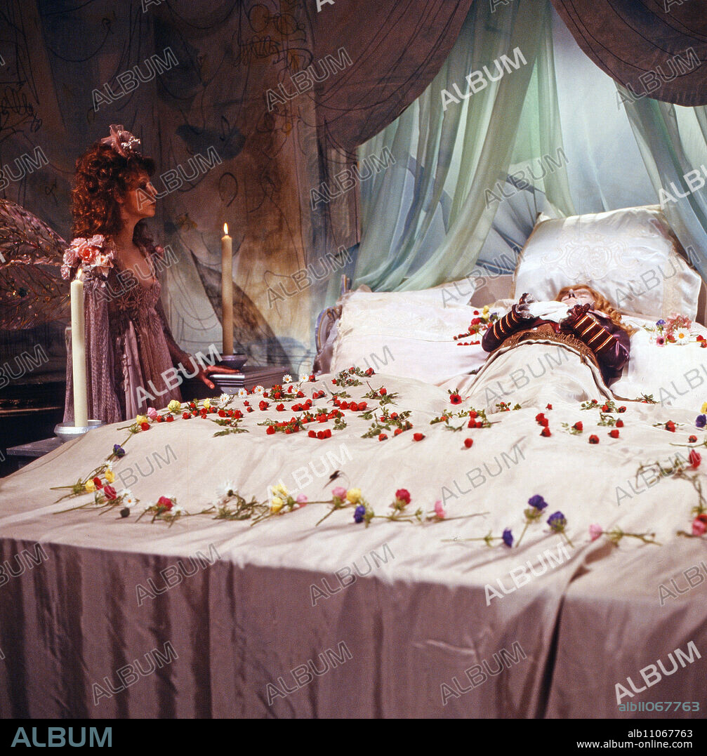 Little Zaches called Zinnober, performance based on the fairy tale by ETA Hoffmann, Germany 1986, Actors: Verena Peter, Werner Kwoll.