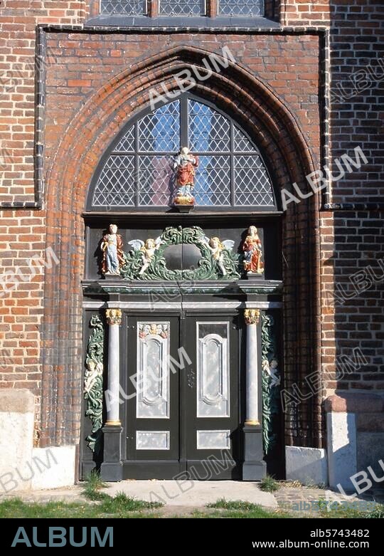 Stralsund, Jakobikirche / Südportal Filmsize: 4,5 × 6 cm.