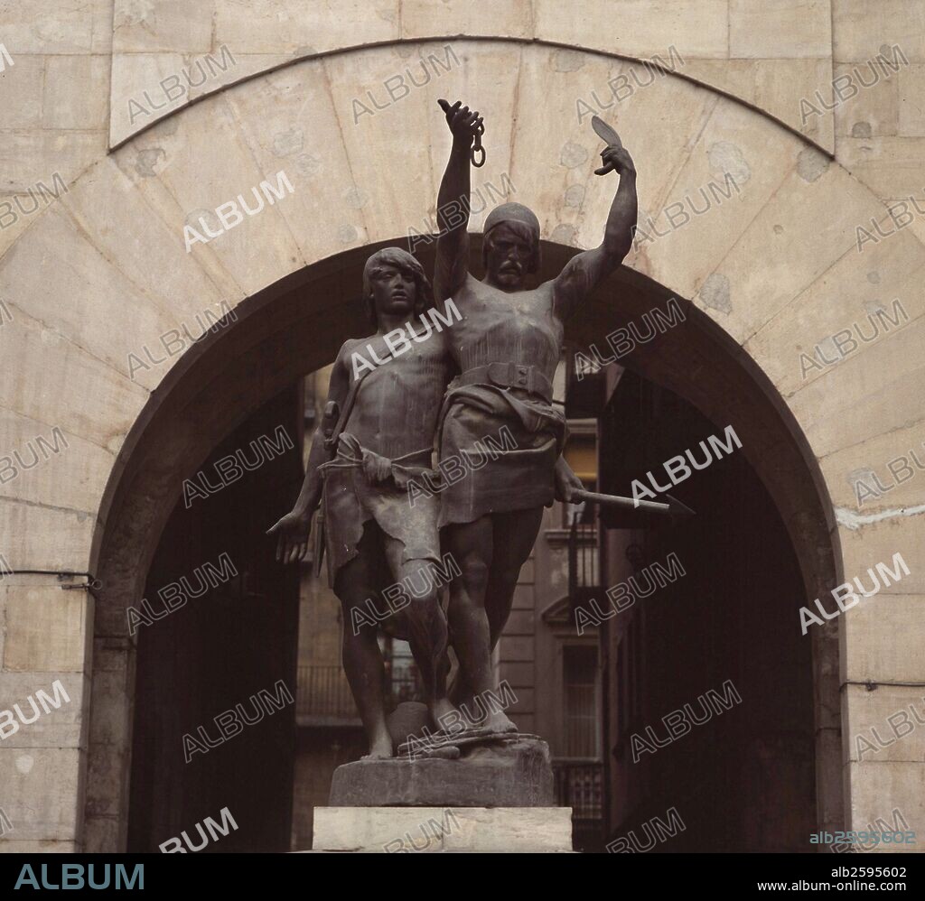 INDIBIL Y MANDONIO. HEROE DE LA RESISTENCIA ROMANA.. MONUMENTO EN LA CIUDAD DE LERIDA.