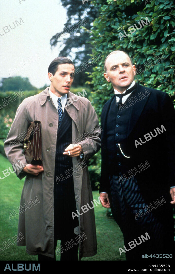 ANTHONY HOPKINS and HUGH GRANT in THE REMAINS OF THE DAY, 1993, directed by JAMES IVORY. Copyright COLUMBIA/MERCHANT IVORY.