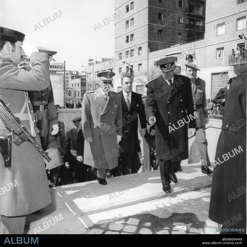 Madrid, 3/26/1973. The Head of State, Francisco Franco, accompanied by the Minister of Public Works, Gonzalo Fernández de la Mora, inaugurate the Diego de León-Avenida de América, Prosperidad-Alfonso XIII section of the Madrid Metro.