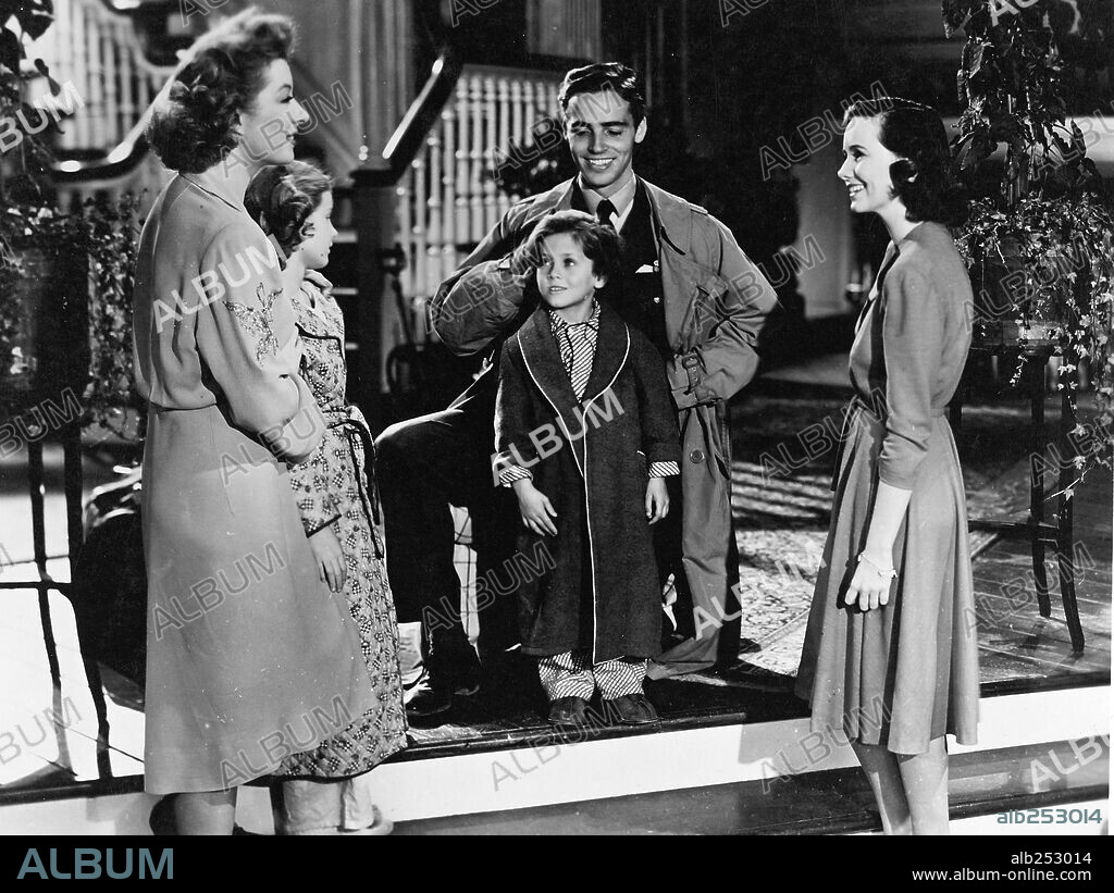 GREER GARSON, RICHARD NEY y TERESA WRIGHT en LA SEÑORA MINIVER, 1942 (MRS. MINIVER), dirigida por WILLIAM WYLER. Copyright M.G.M.